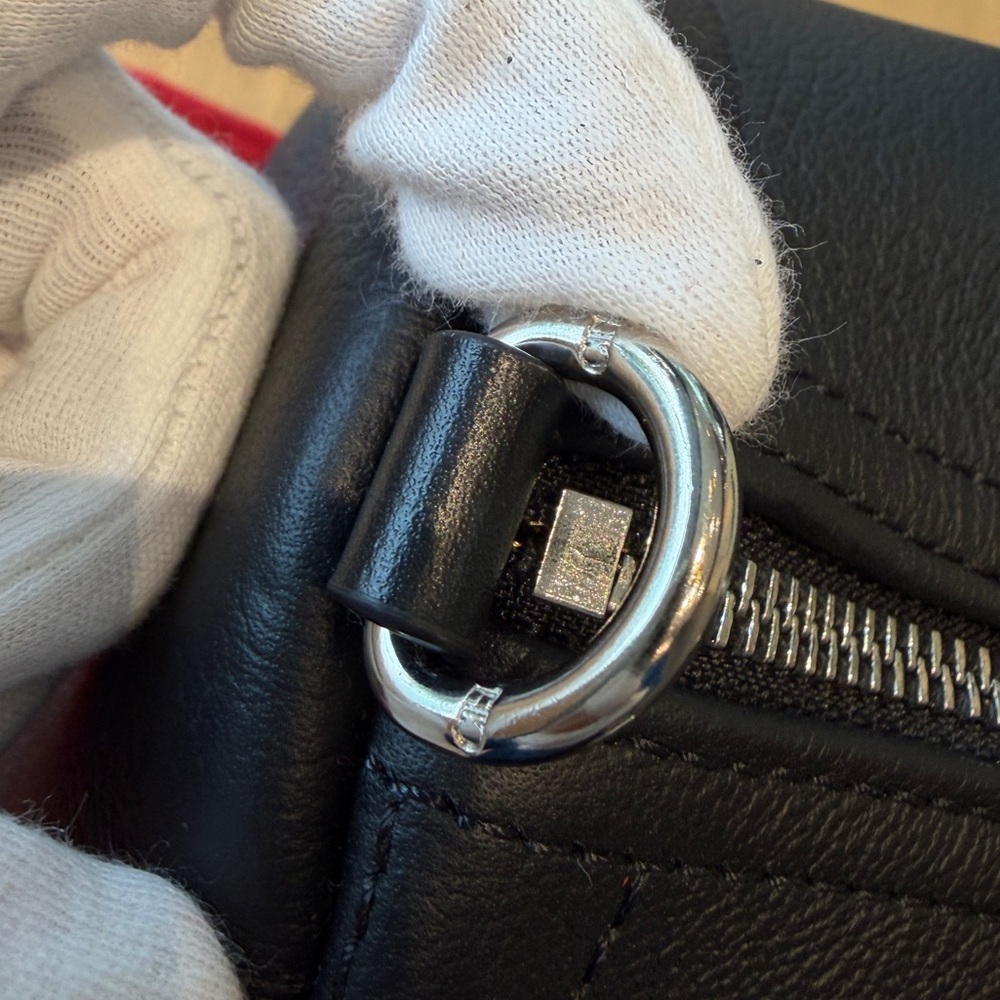 New Authentic Carolina Herrera CH Embossed two tone Genuine Leather Boston Bag - Picture 7 of 17